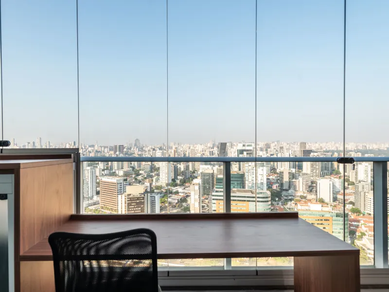 Home office do apartamento River One, São Paulo